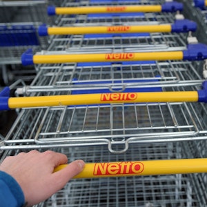 Symbolfoto. Einkaufwägen mit Netto-Logo.