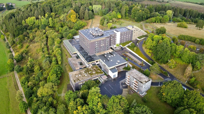 Die ehemalige Eifelhöhen-Klinik in Marmagen wurde aus der Luft fotografiert.
