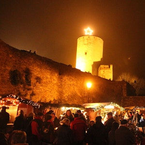 Lichter Weihnachtsmarkt Burg Reifferscheid, Eifel