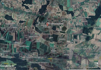 Die Google-Earth-Luftaufnahme zeigt die Region um den Ort Przewodow in Polen nahe der Grenze zur Ukraine (rechts).
