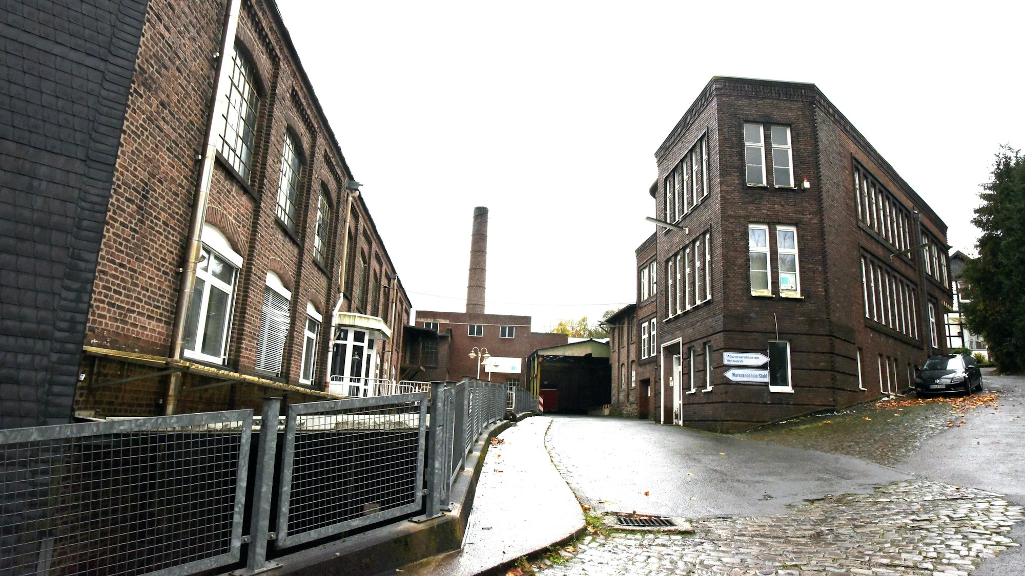 Die Alte Bücherfabrik Jaeger ist eine Industriebrache an der Oststraße im Engelskirchener Ortsteil Ründeroth. Was aus ihr wird, steht weiter in den Sternen.