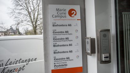 Firmenschild von Biofrontera im Innovationspark Leverkusen