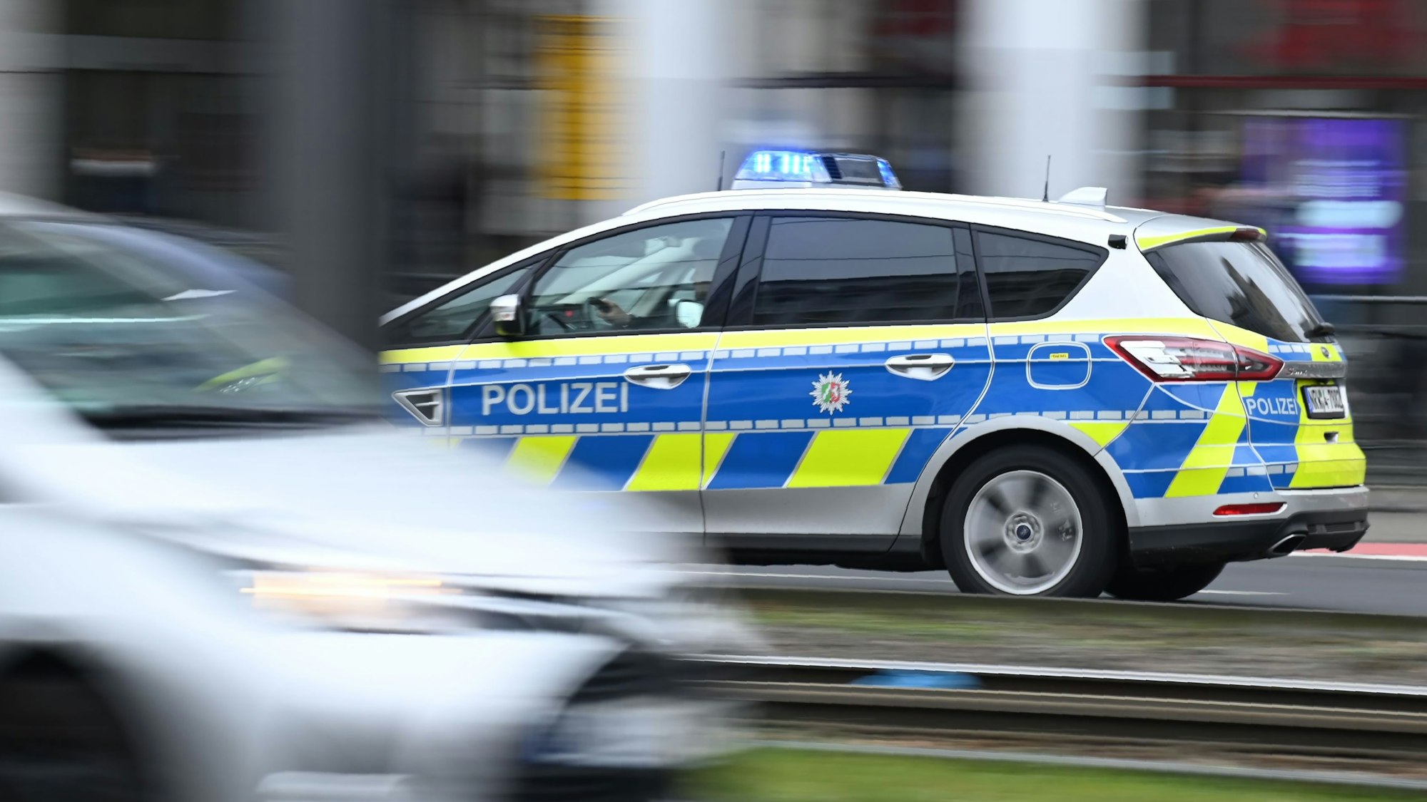 Einsatzwagen der Kölner Polizei (Symbolbild)
