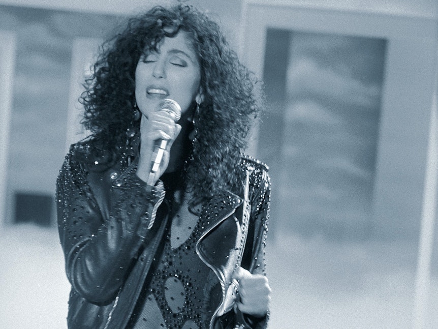 1987 stand Cher in einem eher knapp bemessenen Outfit auf der "Wetten, dass ..?"-Bühne.