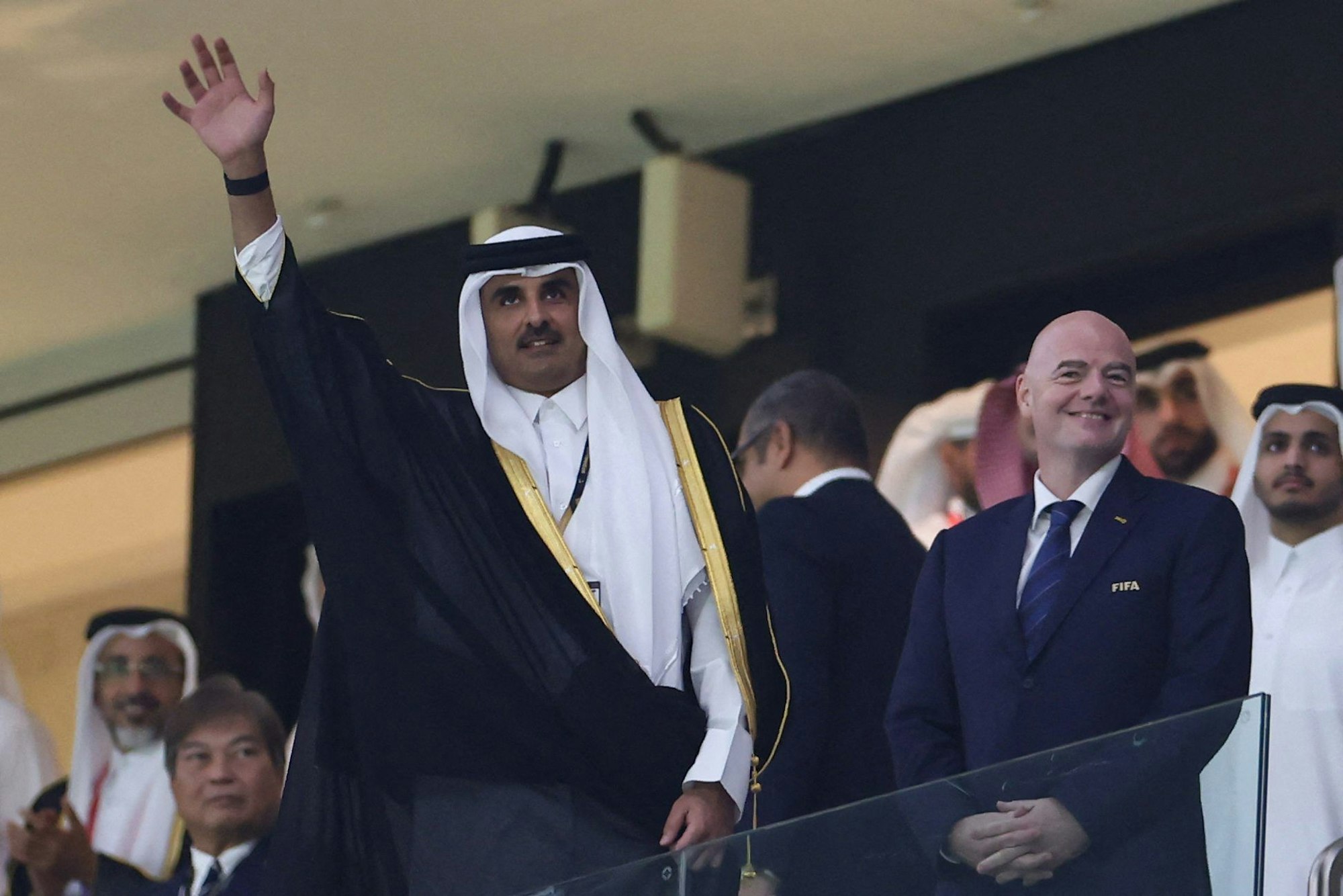 Al Thani mit Fifa-Präsident Gianni Infantino.