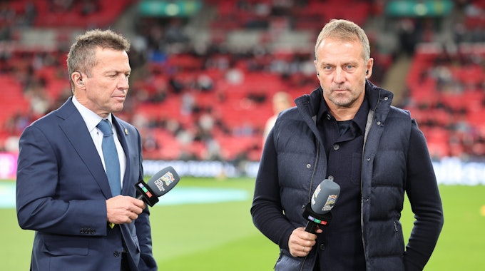 TV-Experte Lothar Matthäus und Bundestrainer Hansi Flick.
