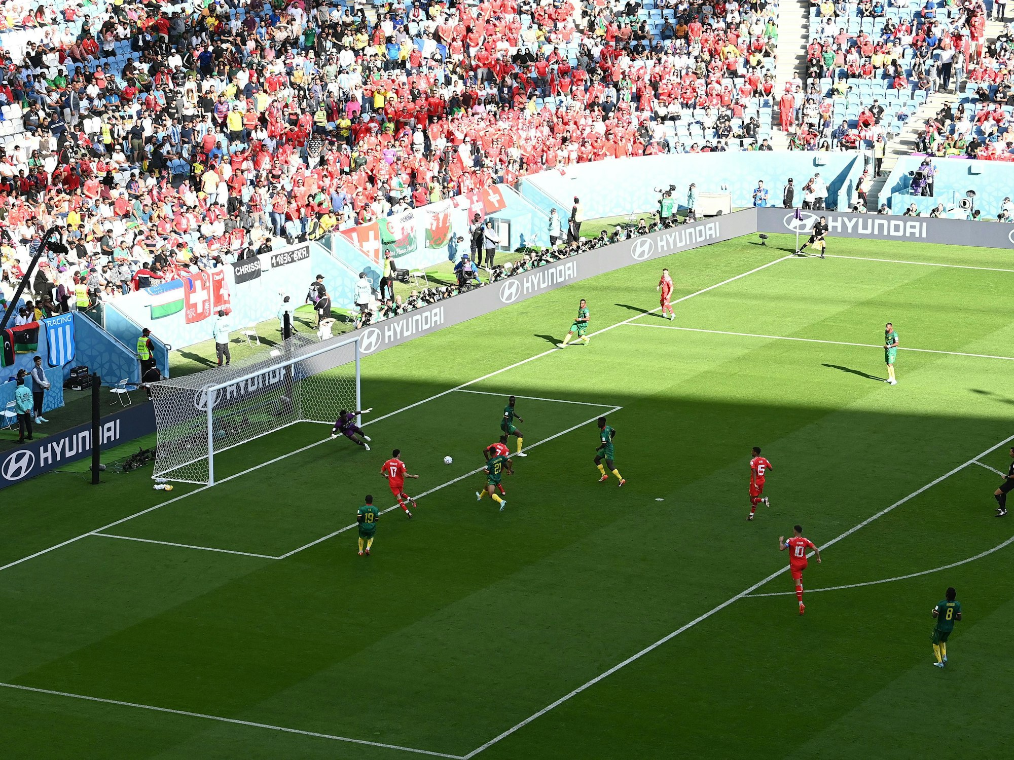 Breel Embolo trifft bei der Wm 2022 für die Schweiz gegen sein Heimatland Kamerun.