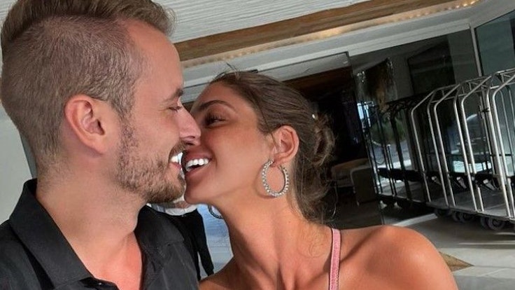 Julian Claßen und Tanja Makaric, hier auf einem Instagram-Selfie vom 27. Juli, sind über beide Ohren verliebt.