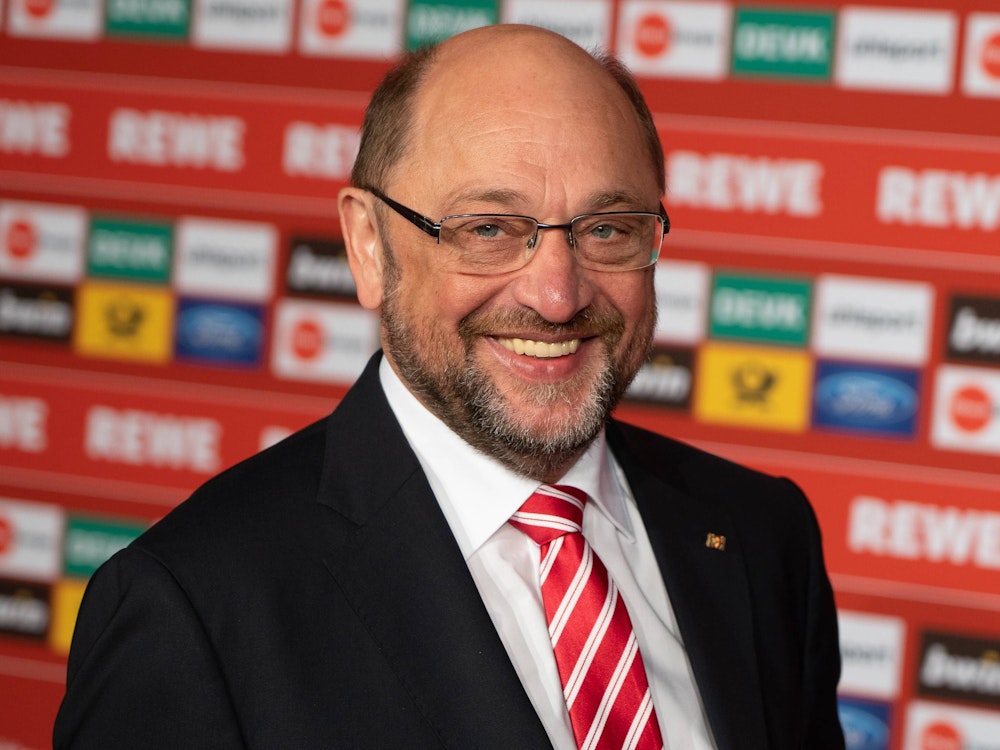 Martin Schulz lächelt in die Kamera.