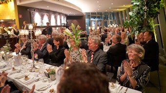 Festliche Gala: Zu ihrem Senatsjubiläum hatte die Kölnische KG ins Kölner Schokoladenmuseum geladen, wo 140 Gäste zusammen mit den Jecken das 75-jährige Bestehen feierten.