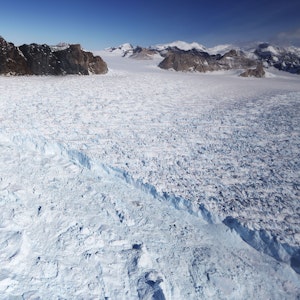 Gletscher und Schnee in der Antarktis.