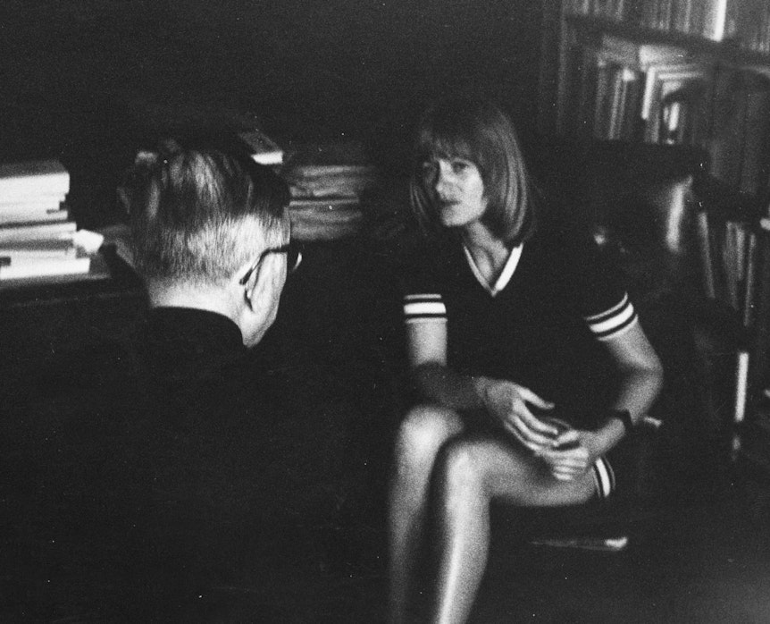 Alice Schwarzer mit Sartre