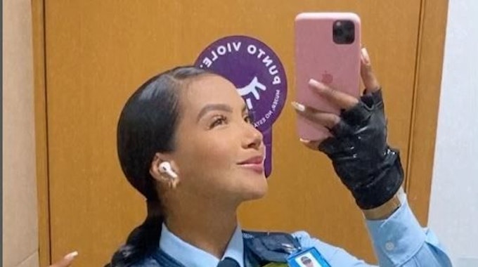 Daniela Gaviria zeigt sich auf Instagram nicht nur bei der Arbeit als Verkehrs-Polizistin.