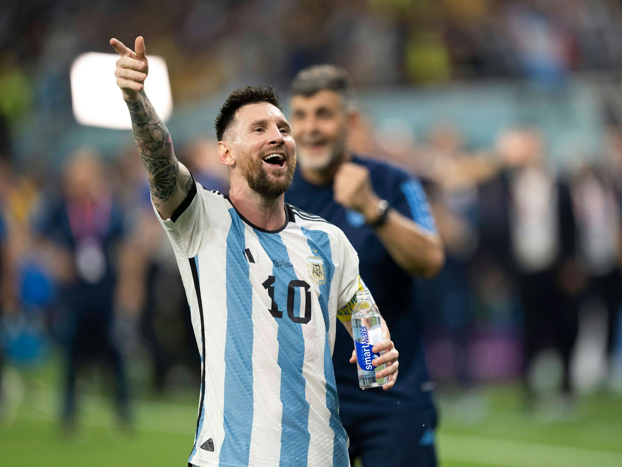 Lionel Messi feiert nach dem Spiel.