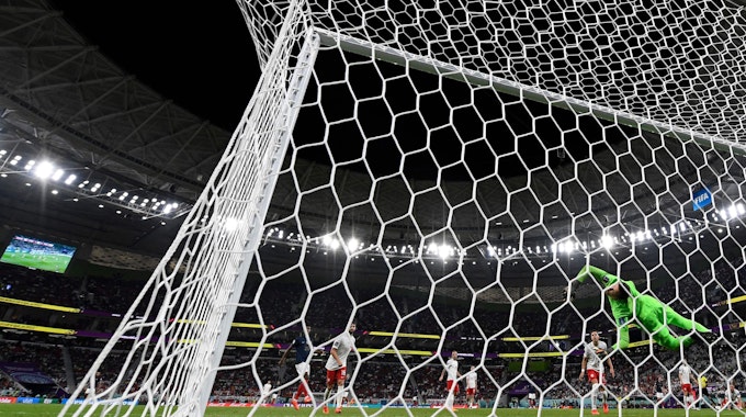 Kylian Mbappe erzielt das Tor zum 3:0 für Frankreich gegen Polen im WM-Achtelfinale 2022.