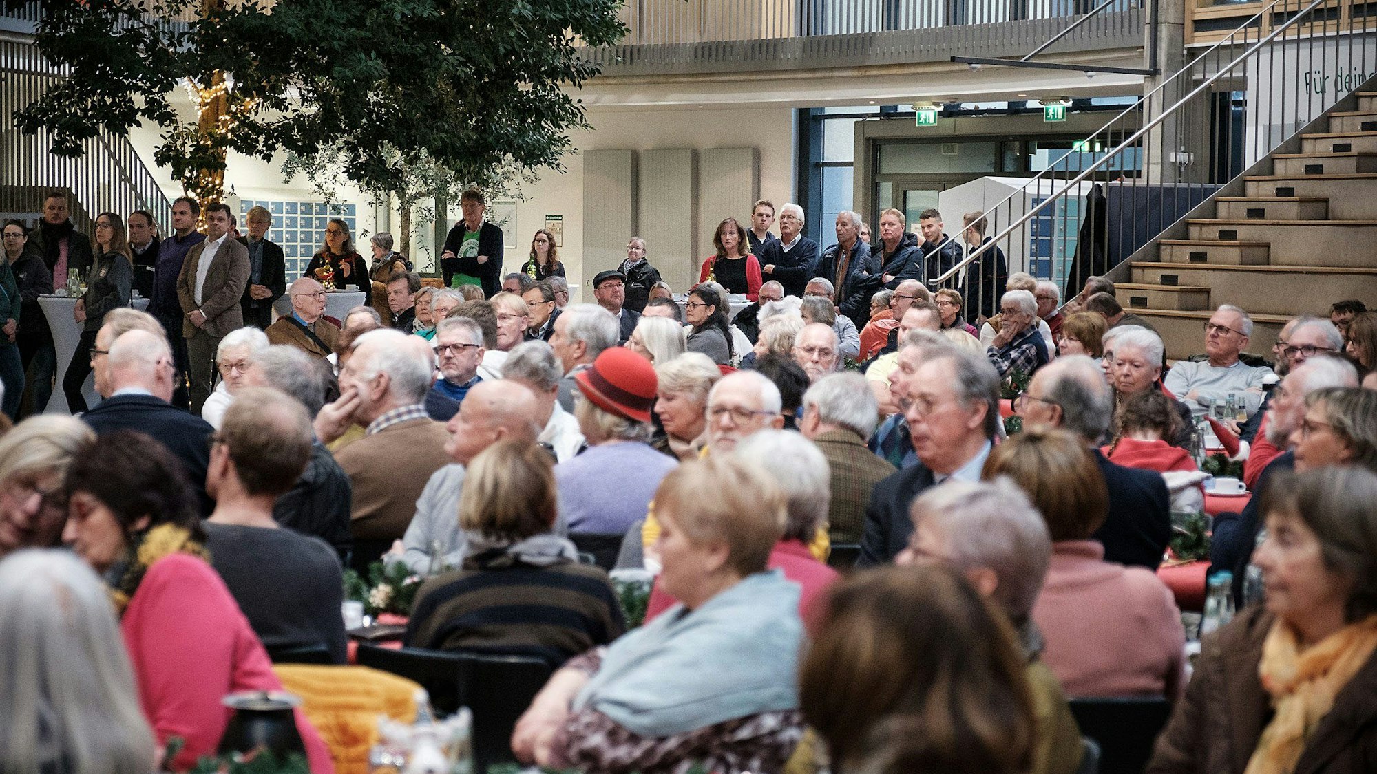 Die Stadt Bornheim dankt Ehrenamtlern; über 200 waren der Einladung gefolgt