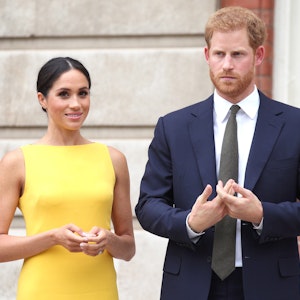 Prinz Harry von Großbritannien und seine Frau Meghan während eines Empfangs im Marlborough House.