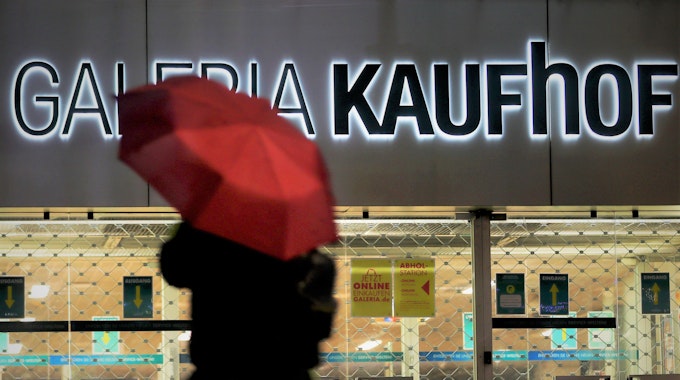 Blick auf den Online-Shop von Galeria Kaufhof im Dezember 2022: Das insolvente Unternehmen Galeria Karstadt Kaufhof kämpft ums Überleben, auch der Online-Shop müsste dringend saniert werden.
