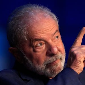 Der neue brasilianische Präsident Luiz Inácio Lula da Silva sagt, sein Vorgänger Bolsonaro habe die Niederlage der Wahl bisher nicht anerkannt.