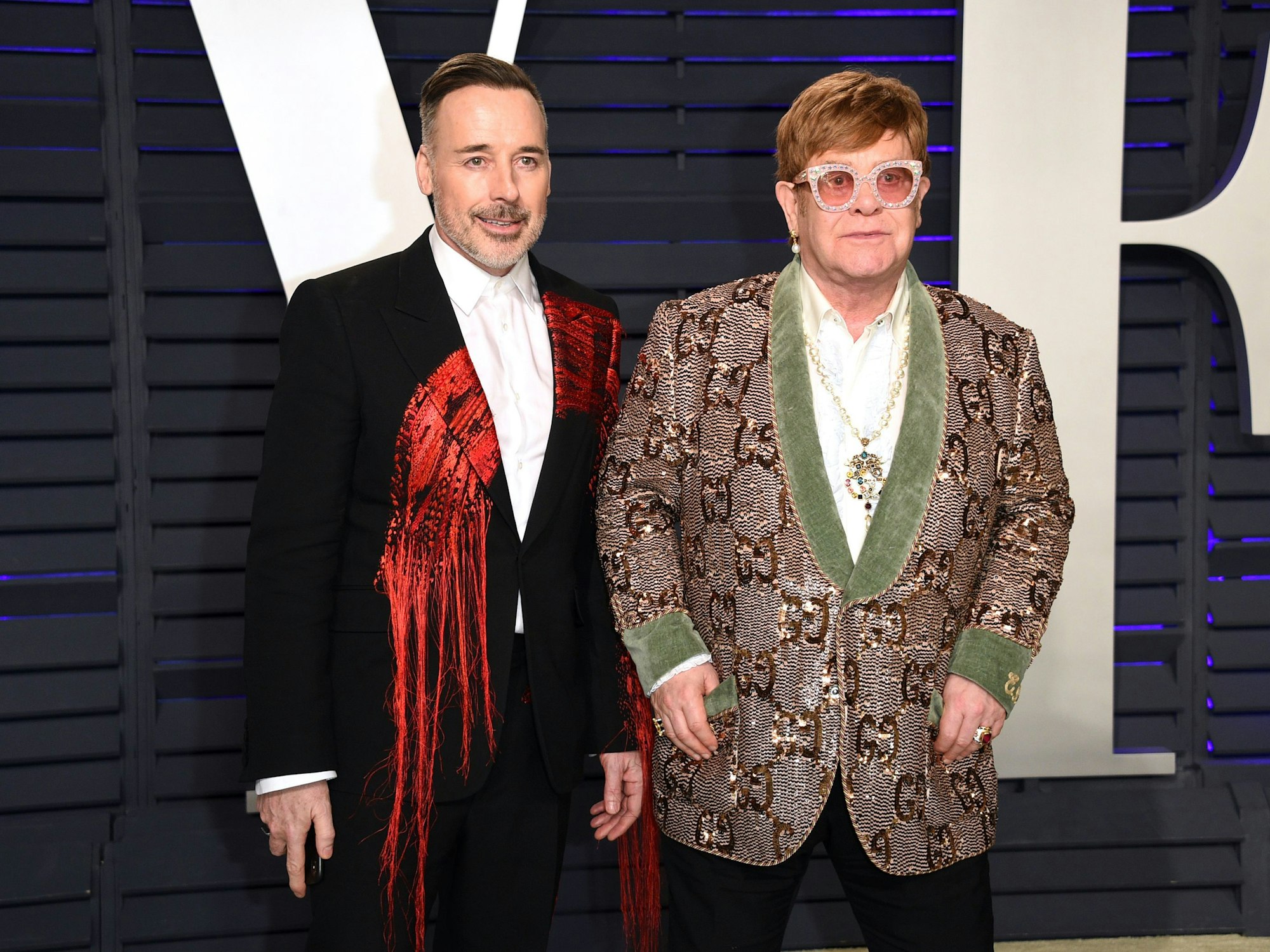 Elton John (rechts) und Ehemann David Furnish, hier im Februar 2019 bei der Vanity Fair Oscar Party in Los Angeles, kennen sich bereits seit 1993.