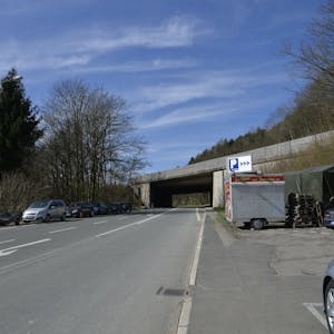 Die Brücke der Autobahn 4 (Köln - Olpe) über die L 136 (Bensberg - Overath) soll&nbsp; neu gebaut werden.&nbsp;