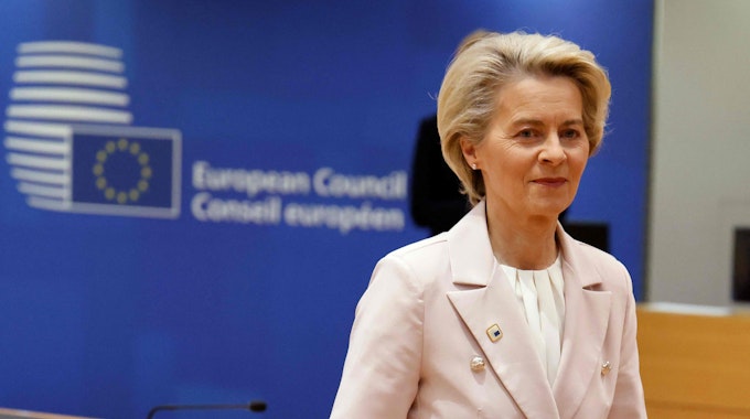 Ursula von der Leyen, trifft zum Gipfel des Europäischen Rates in Brüssel ein.