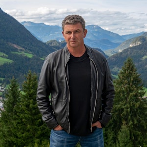 Hans Sigl spielt Dr. Martin Gruber in der erfolgreichen ZDF-Serie "Der Bergdoktor".