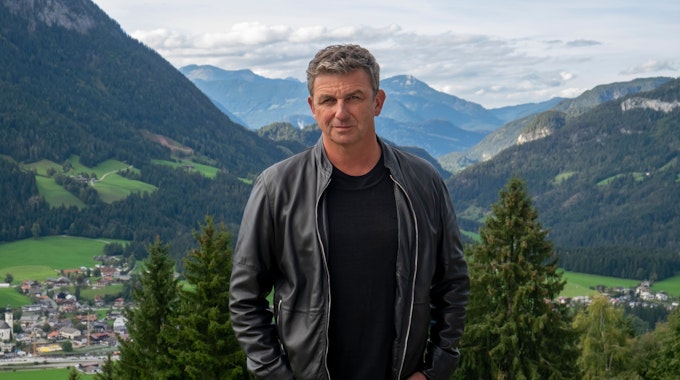 Hans Sigl spielt Dr. Martin Gruber in der erfolgreichen ZDF-Serie "Der Bergdoktor".