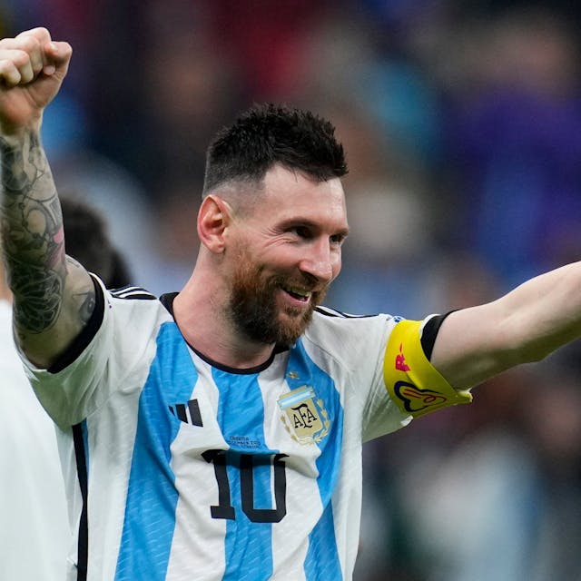 Der argentinische Fußballspieler Lionel Messi jubelt nach dem 3:0 gegen Kroatien.