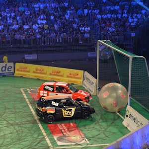 Die „TV total Autoball WM“ wurde am Freitagabend (16. Dezember 2022) live auf ProSieben ausgestrahlt.