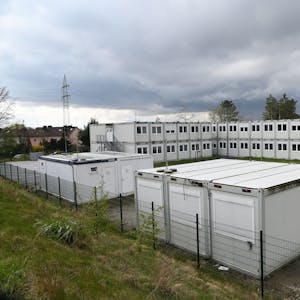 Wohncontainer stehen auf dem Carpark-Gelände in&nbsp;Lückerath.