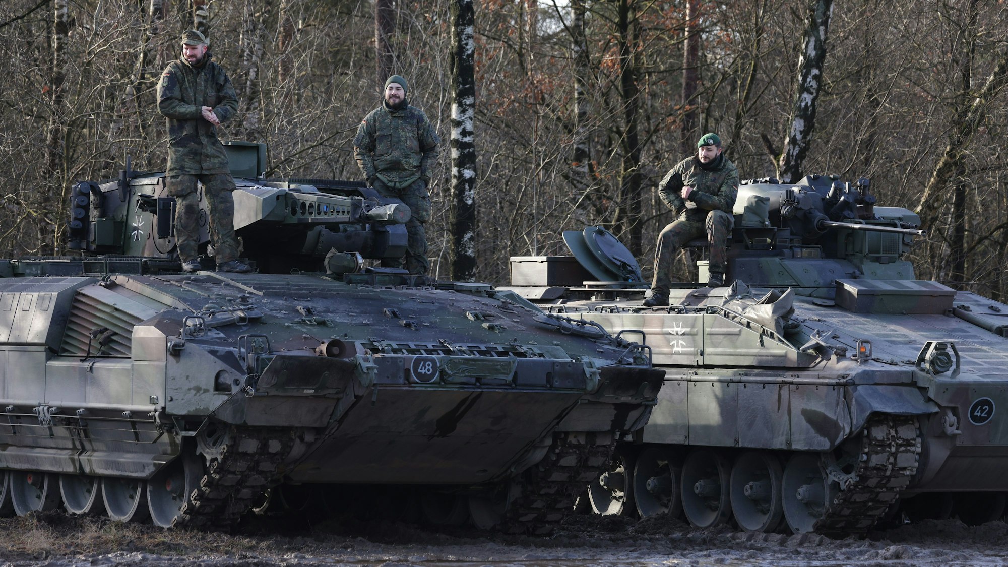 Puma-Schützenpanzer auf dem Truppenübungsplatz in Munster