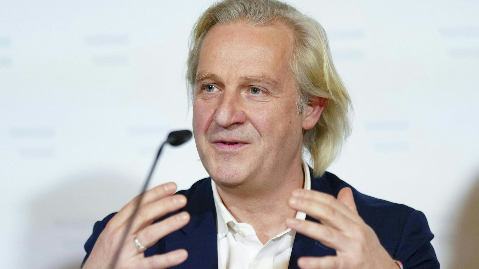 Stefan Bachmann erklärt sich als neuer Burgtheater-Direktor