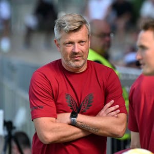 Sven Hübscher, Trainer von Bayer 04 Leverkusens A-Junioren