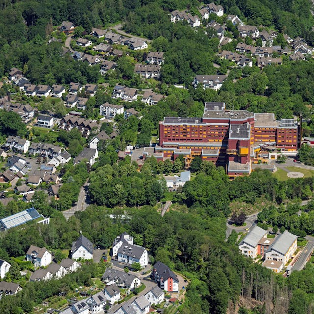 Krankenhaus Gummersbach aus der Luft fotografiert