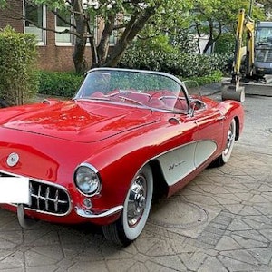 Das Foto zeigt die in Düsseldorf gestohlene Corvette C1 von 1957.