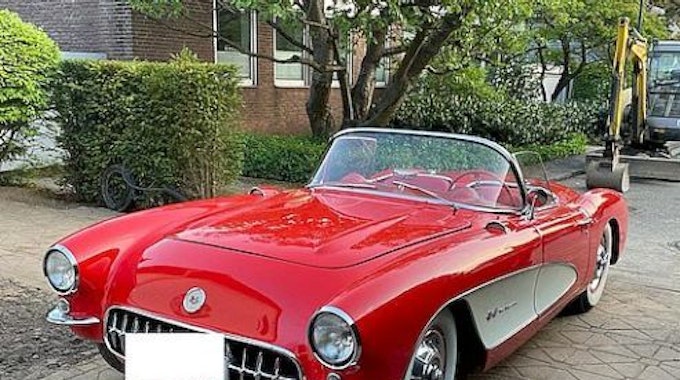 Das Foto zeigt die in Düsseldorf gestohlene Corvette C1 von 1957.