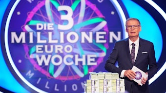 Moderator Günther Jauch bei der TV-Show „Wer wird Millionär“ des Senders „RTL“, hier zu sehen am 2. Januar 2023.