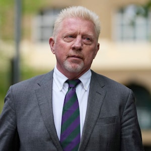 Der ehemalige Tennisspieler Boris Becker kommt Ende April 2022 am Southwark Crown Court in London an: Nach Angaben seines Anwalts hat Becker Cathy Hummels angezeigt.