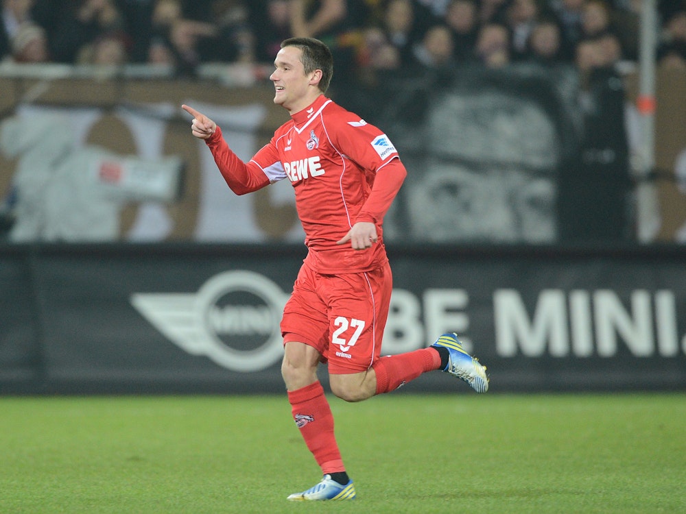 Kölns Torschütze Christian Clemens jubelt nach dem Treffer zum 1:0.