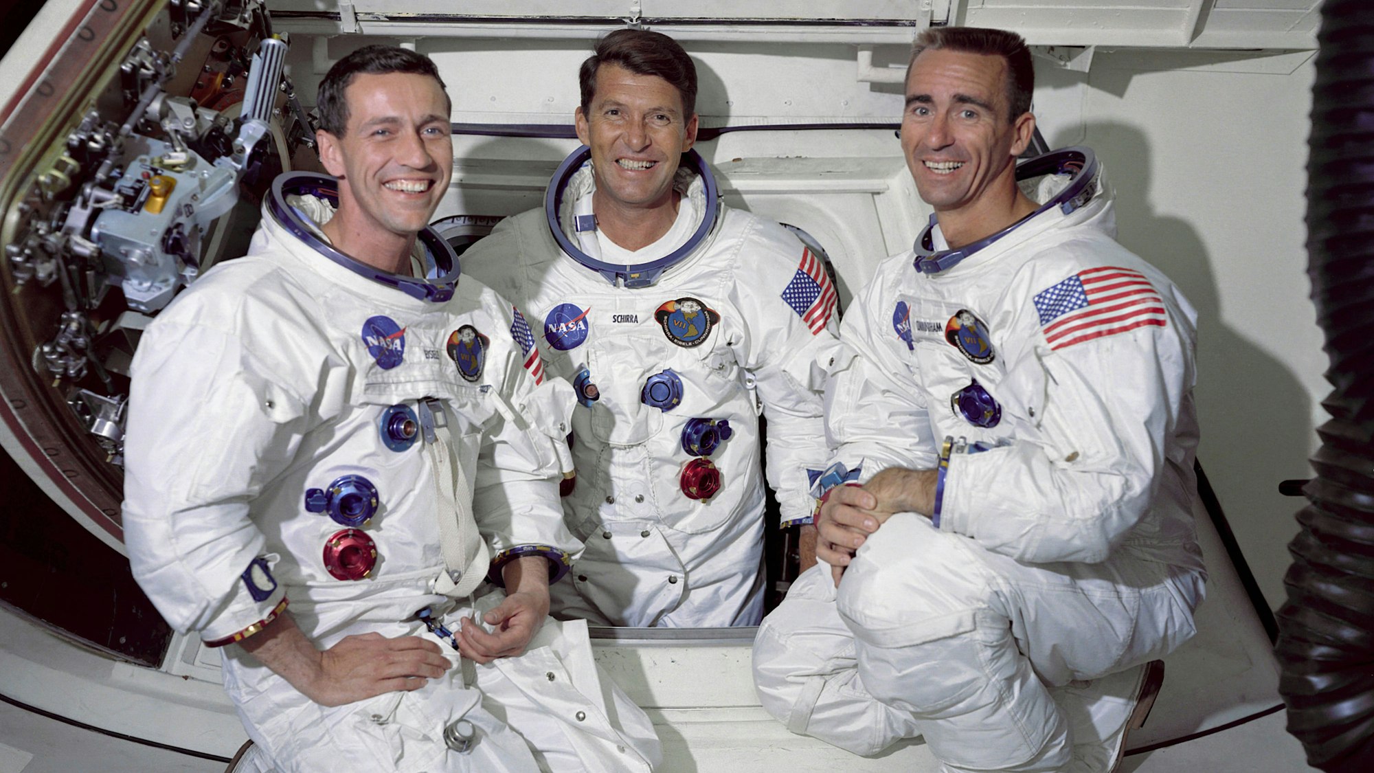 Die Hauptbesatzung der Apollo-7-Mission im Jahr 1968: Walter Cunningham (rechts) mit seinen damaligen Crew-Kollegen Donn F. Eisele und Walter Schirra