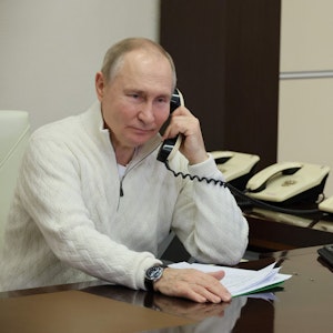 Präsident Putin (hier am 5. Januar im Kreml) hat eine Feuerpause in der Ukraine angeordnet.