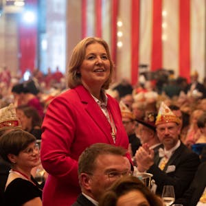 Bundestagspräsidentin Bärbel Bas bei der Prinzenproklamation Kölner Dreigestirn im Gürzenich