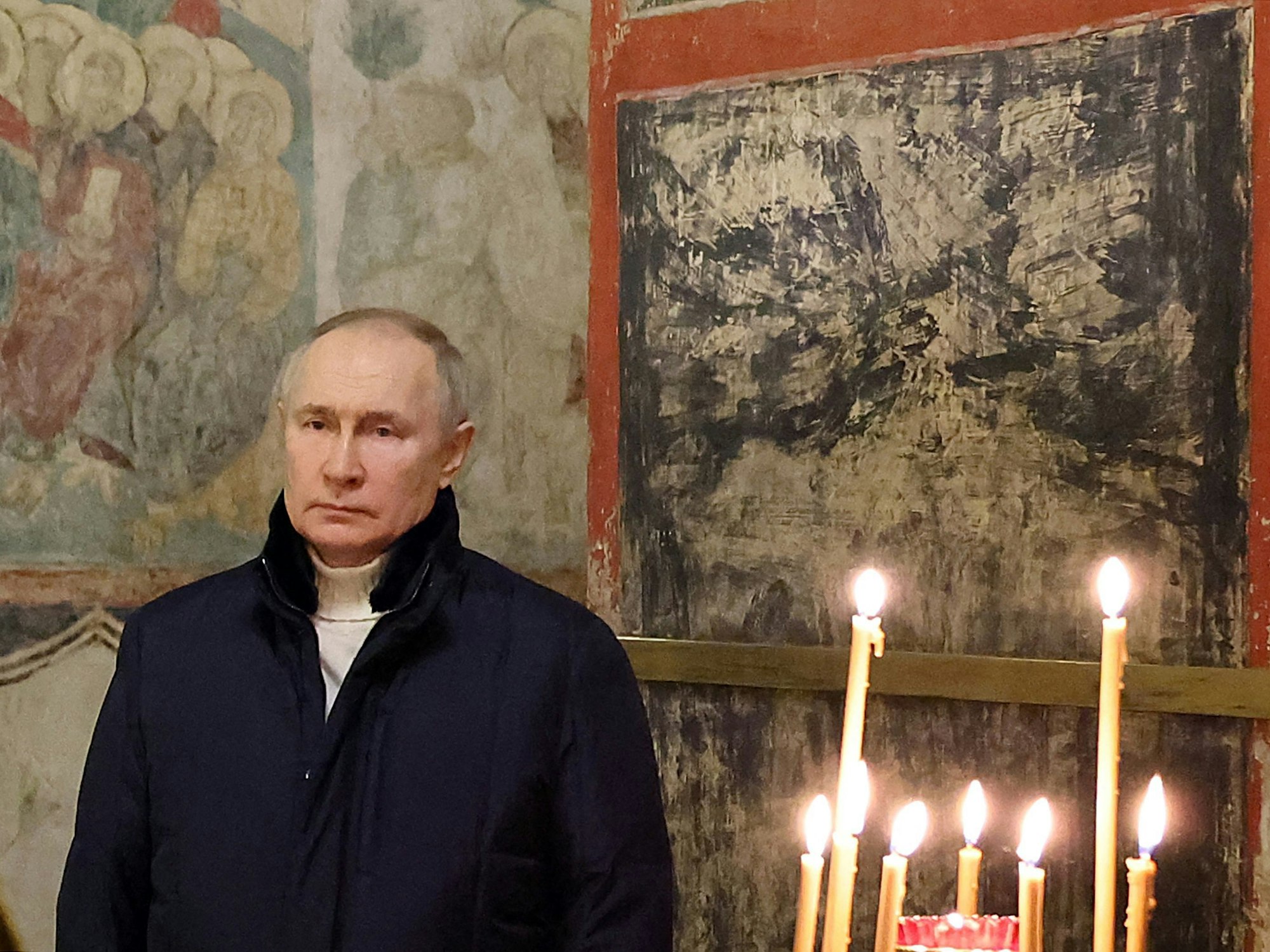 Wladimir Putin in der Kreml-Kirche.