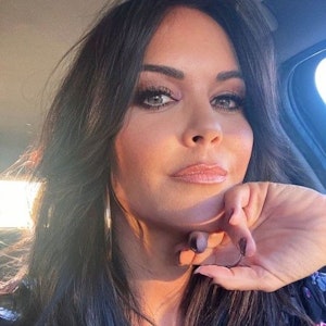 Martina Reuter, hier auf einem Instagram-Selfie vom 8. Januar im Auto, versorgt ihre Fans mit modischen Posts.