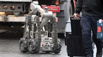 Ein ferngesteuertes Roboterfahrzeug ist im Einsatz. Ein Iraner soll einen Giftanschlag geplant haben.
