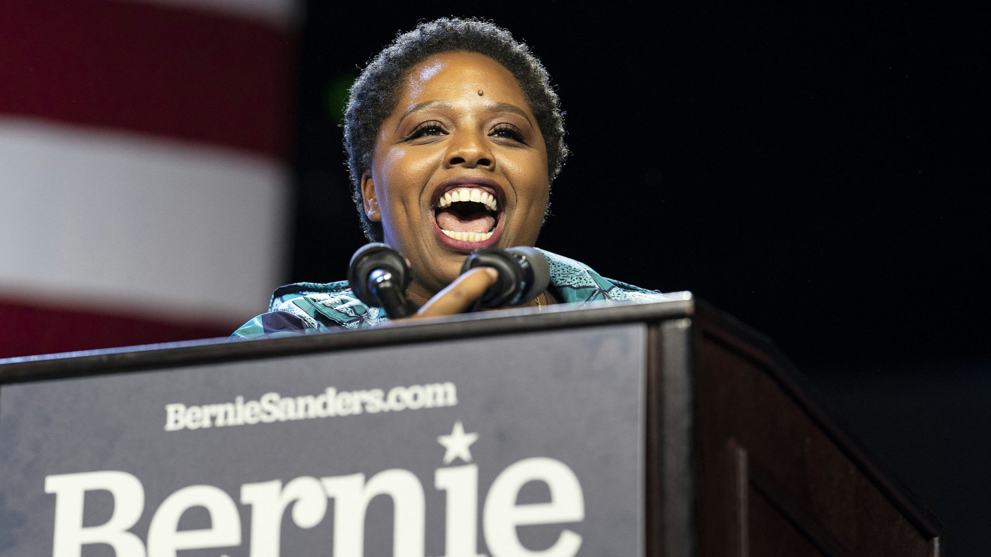 Black-Lives-Matter-Mitgründerin Patrisse Cullors bei einem Wahlkampfauftritt für den Demokraten Bernie Sanders im Jahr 2019.