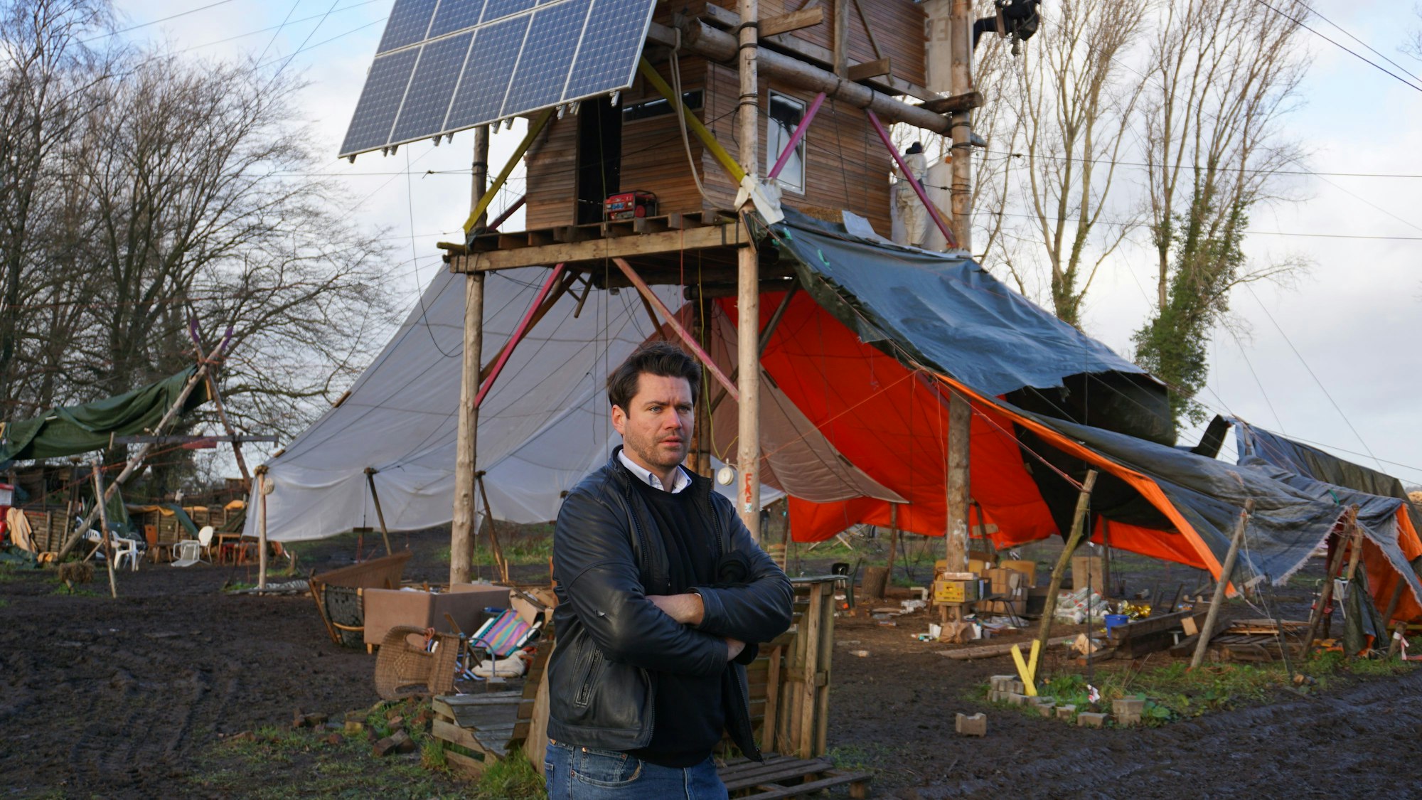 Der CDU-Landtagsabgeordnete Thomas Okos aus Frechen hat sich ein Bild von der Räumung des von Klimaaktivisten besetzten Dorfs Lützerath gemacht.