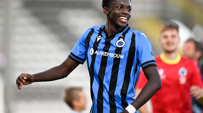 Club NXT s Noah Mbamba celebrates after winning a soccer match between Club NXT u23 and RWD Molenbeek, Sunday 28 August 2022 in Roeselare, on day 31 of the 2022-2023 Challenger Pro League 1B second division of the Belgian championship. FILIPxLANSZWEERT PUBLICATIONxNOTxINxBELxFRAxNED x41403722x