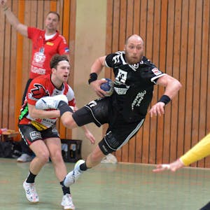 Handball
Bergische Panther - SGSH Dragons

am Ball: Max Weiß (Panther)

Foto: Uli Herhaus